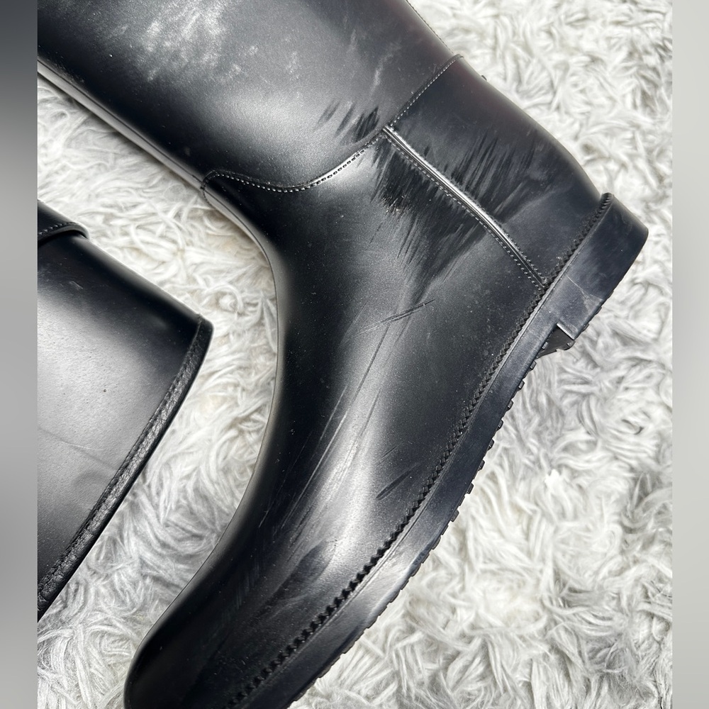 Authentic Burberry rain boots - Picture 4 of 9